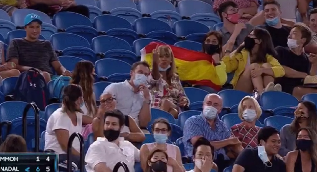 Osiguranje izbacilo gledateljicu na Australian Openu. Pokazala je srednjak Nadalu