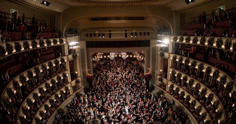 Zbog koronavirusa otkazan godišnji bal u bečkoj Operi