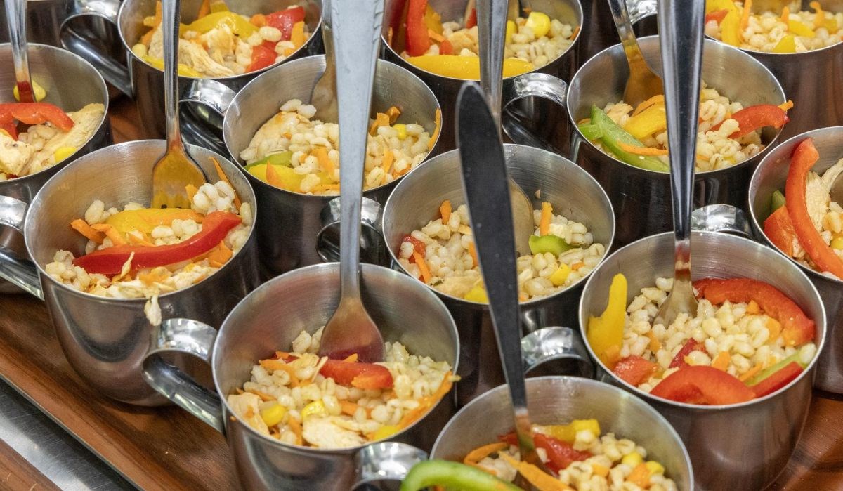 Istraživanje: Oko 15% hrane pripremljene u školama se ne pojede