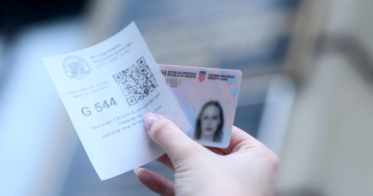 Građani s osobnim iskaznicama izdanim prije 2003. moraju podnijeti zahtjev za nove