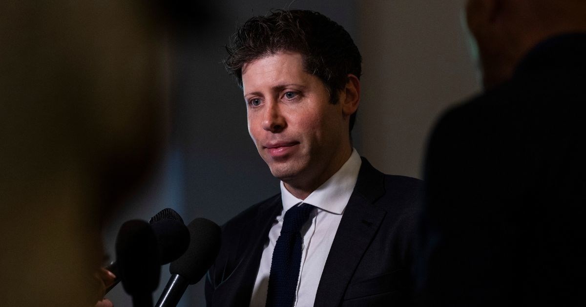 Šef OpenAI-ja razbjesnio ljude izjavom da neki poslovi "nisu stvarni"