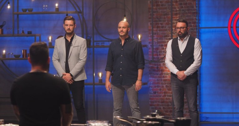 Nezgode u MasterChefu: Servirala se sirova piletina, jednom kandidatu zagorjelo jelo