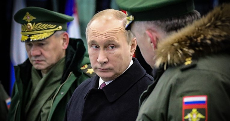 Vojska gubi, kaos u mobilizaciji, razdor u Kremlju. Je li Putin pred padom?