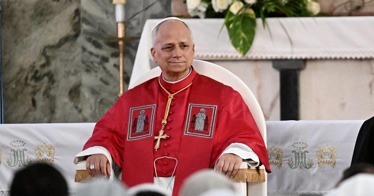 Papa Lav odao počast papi Franji