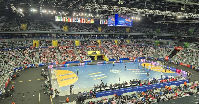 FOTO Ovako izgleda Arena na utakmici u kojoj Hrvatska saznaje protivnika u polufinalu