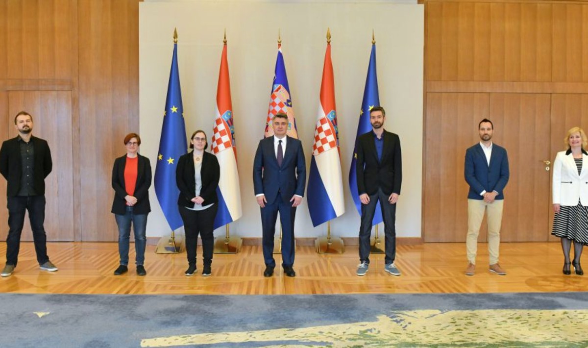Milanović primio ljude koji su napravili prvu hrvatsku gej slikovnicu