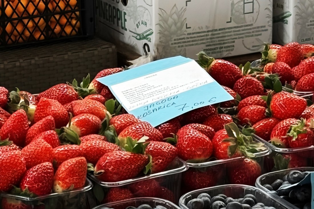 Mjerica jagoda na ovoj se zagrebačkoj tržnici prodaje za 7 eura, je li to previše?