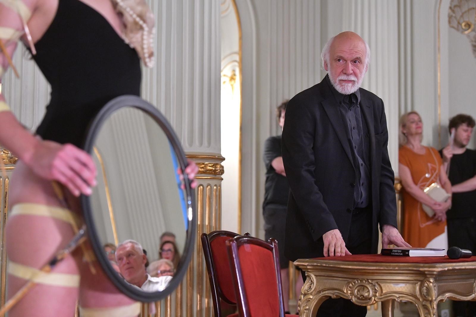 Hrvatska misica izvela performans na promociji knjige Dimitrija Popovića