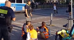 Ekološki aktivisti zalijepili se za 20 cesta u Berlinu: "Sad koriste jače ljepilo"
