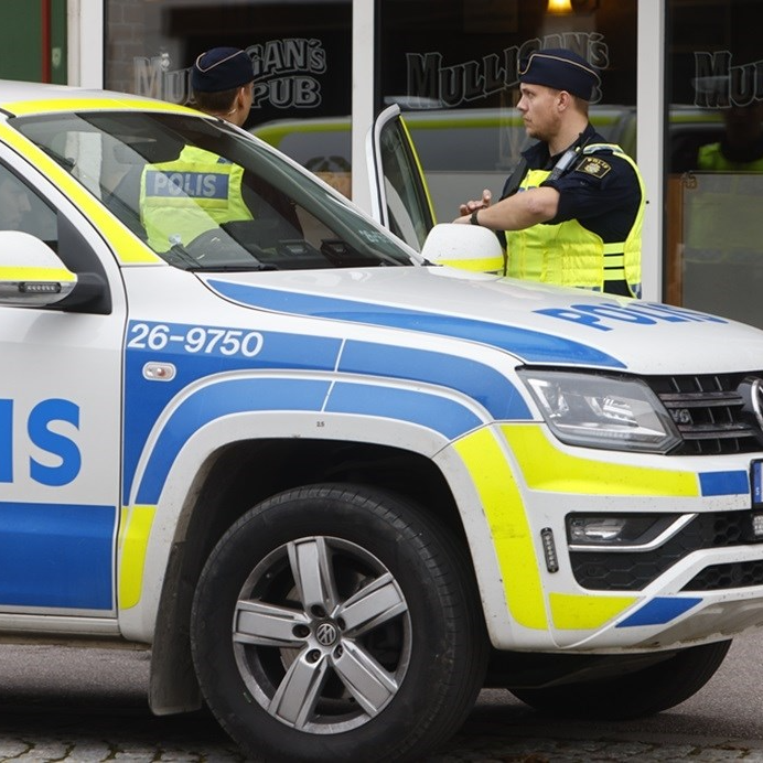 Četiri brata tinejdžera i djevojčica osuđeni za ubojstvo taksista u Švedskoj