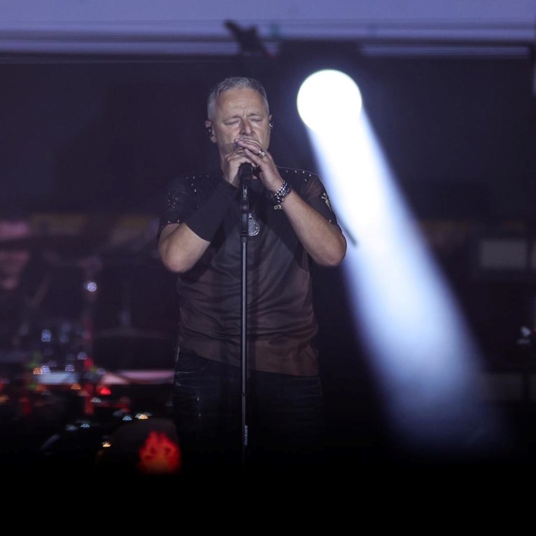 Thompson sa stagea: Vratimo se svojoj tradiciji, svojim korijenima