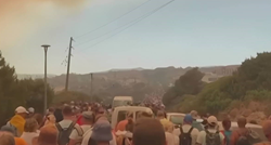VIDEO U Grčkoj gore hoteli, evakuiraju se tisuće ljudi. Bježe i privatnim brodovima