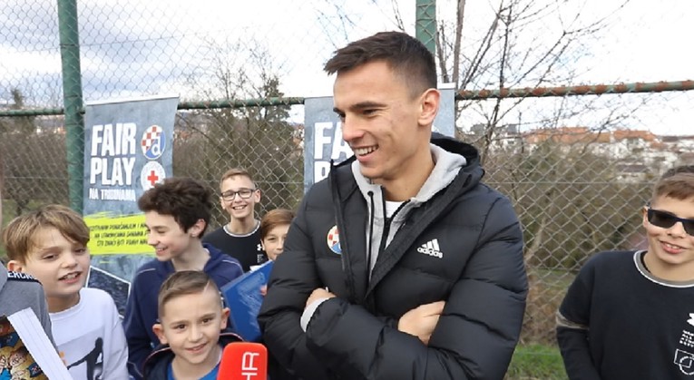 VIDEO Klinci prekinuli intervju Dinamove zvijezde: "Zabit će Dilaver glavom"