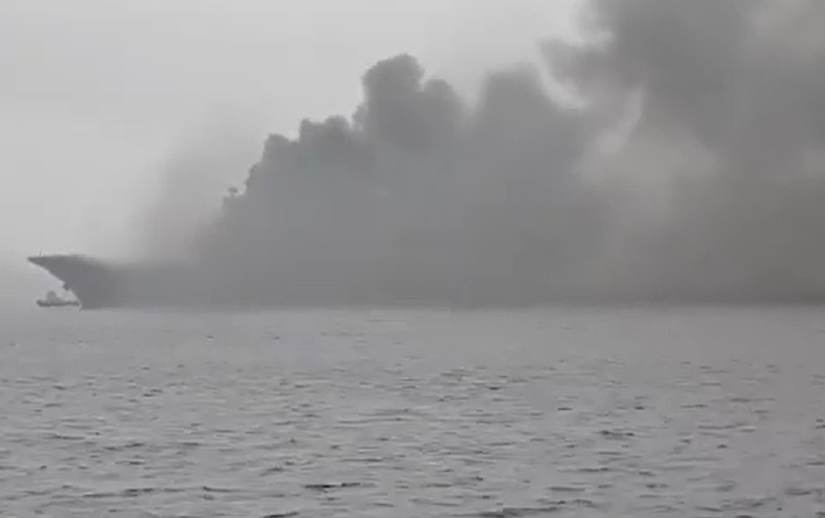 Požar dva dana uništavao jedini ruski nosač aviona, dvoje mrtvih