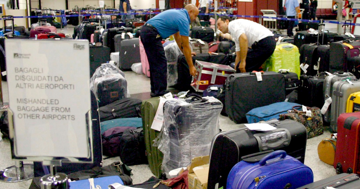 Što ljudi gube u avionima? Od dijamanata i Rolexa do samurajskih mačeva