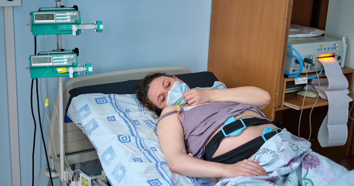 Žene kojima su uskraćena ili prekršena prava na porodu masovno pišu žalbe