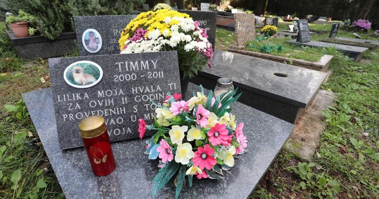 Vlasnici ih nisu zaboravili: Riječko groblje kućnih ljubimaca puno je cvijeća