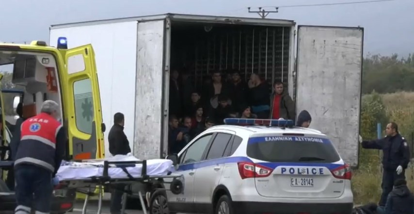 VIDEO U Grčkoj otkrivena hladnjača s 41 migrantom, živi su