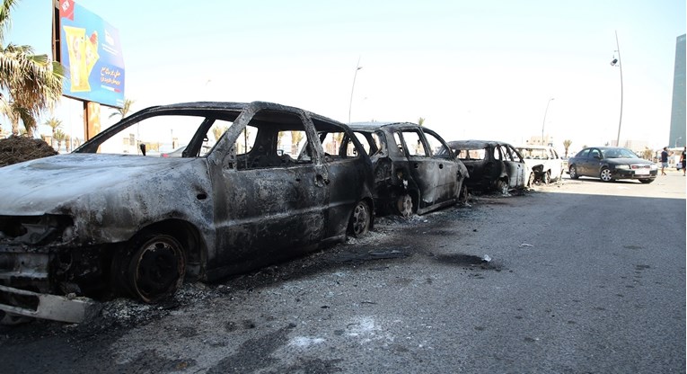 U sukobima u glavnom gradu Libije poginulo najmanje 12 ljudi, ozlijeđeno 87