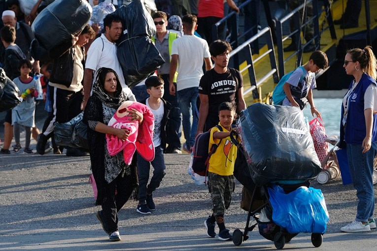 Stotine migranata iz Turske dolaze na grčke otoke