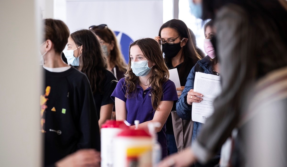 Kalifornija cijepljenima daje bonove od 50 dolara, sudjeluju i u lutriji