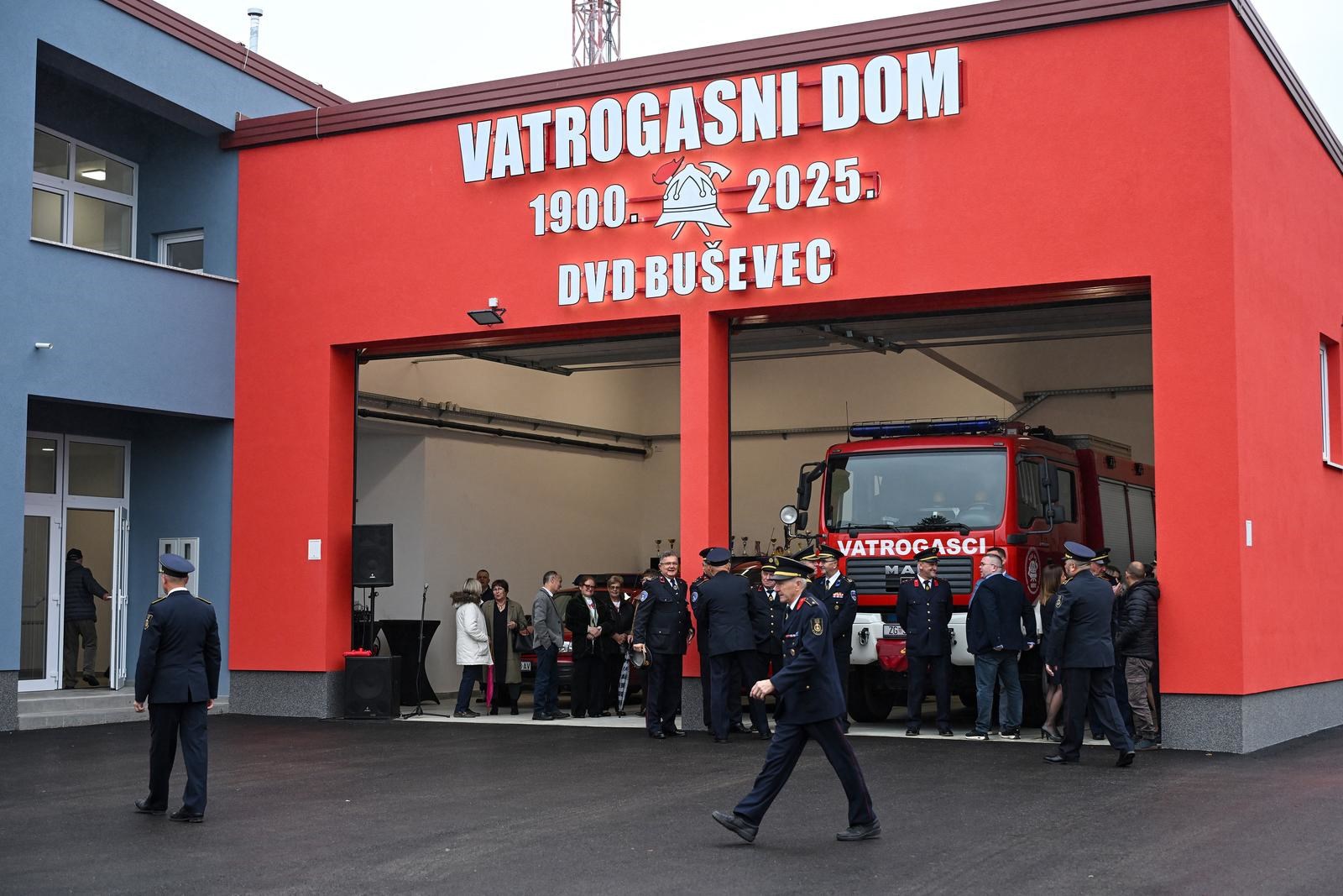 Buševec dobio jedan od najmodernijih vatrogasnih domova u Hrvatskoj