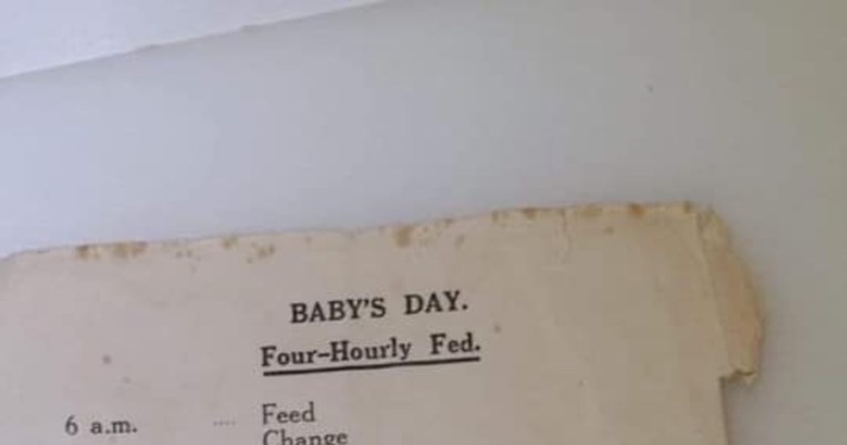 Mame šokirala bizarna rutina: Evo kako je izgledao dan s bebom prije 70 godina