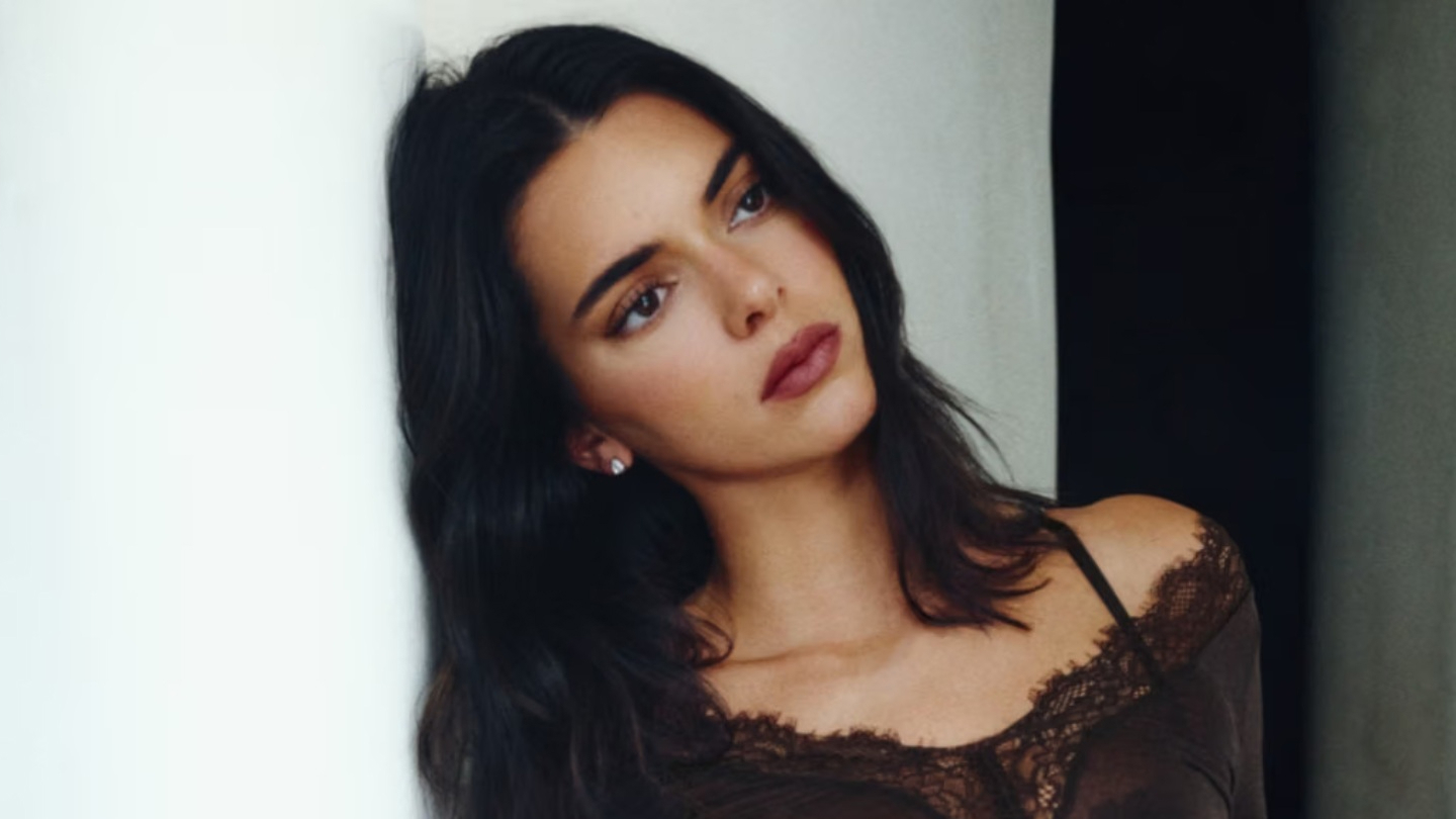 Kendall Jenner u novoj kampanji za Intimissimi kolekciju