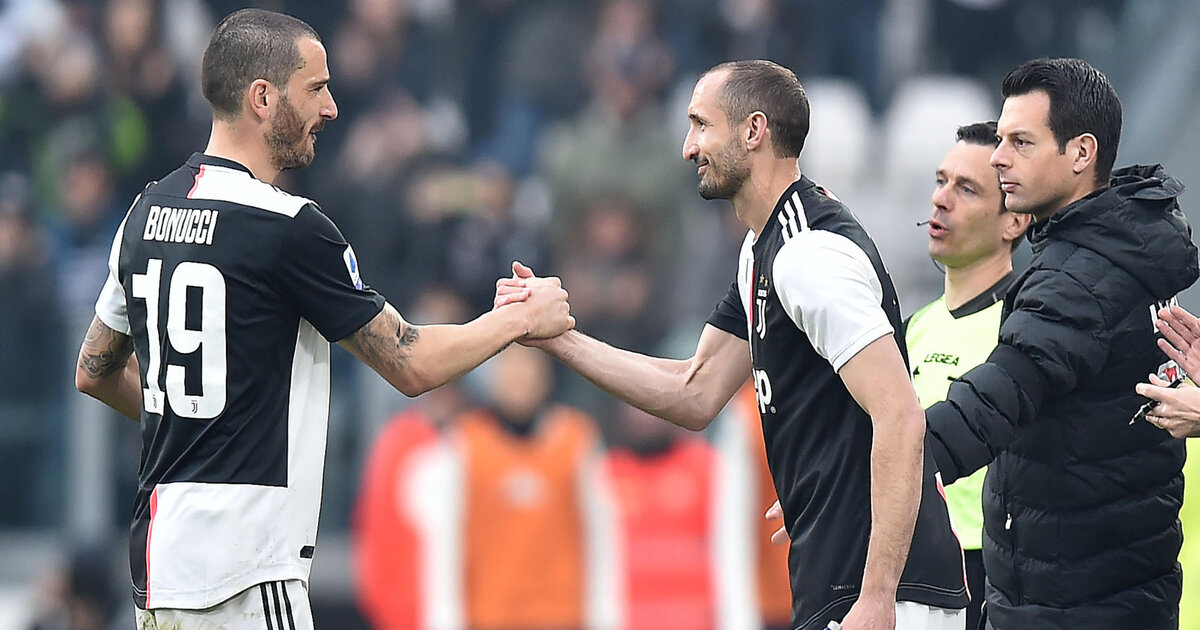 Pirlo u problemima sa stoperima pred utakmicu s Barcelonom