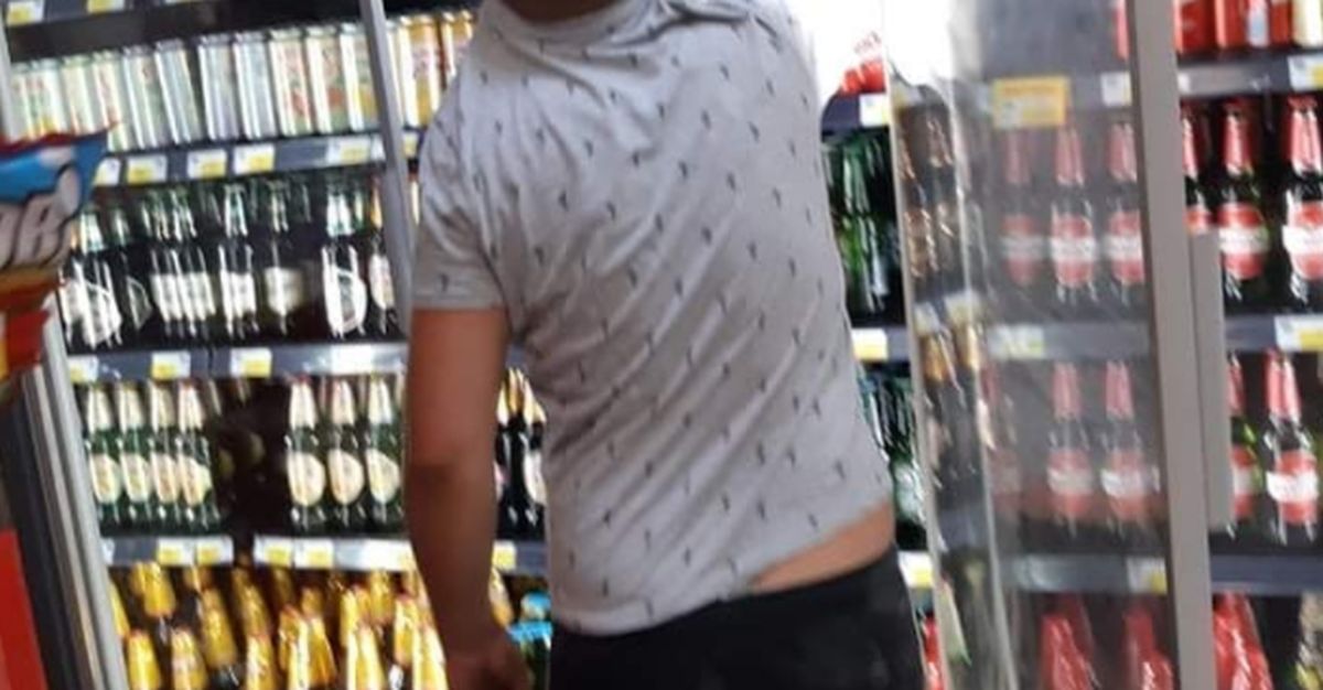 Lik iz Dalmacije postao hit na Fejsu zbog toga kako se snašao jer nije imao masku