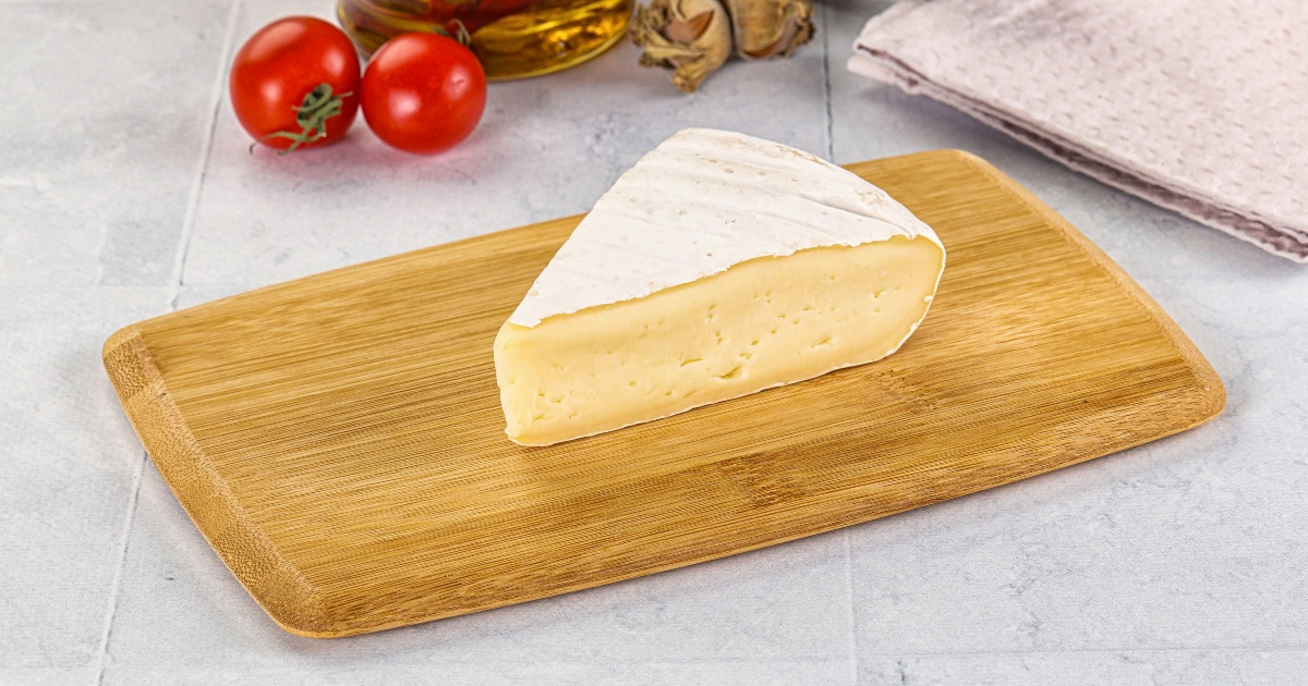 Nutricionisti: Ako imate problema s kolesterolom, izbjegavajte jednu vrstu sira