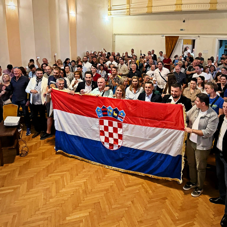Grmoja u Rijeci: Ovako se nije ulazilo ni u HDZ 1990-ih