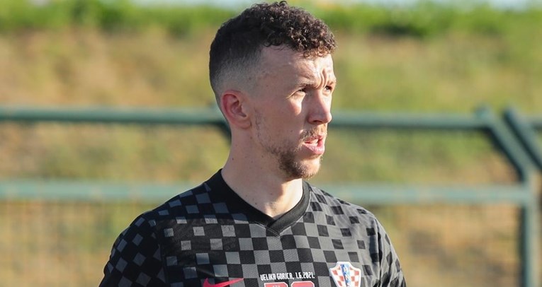 Perišić odigrao 100. utakmicu za Hrvatsku, dobio nekoliko poklona od HNS-a i Gorice
