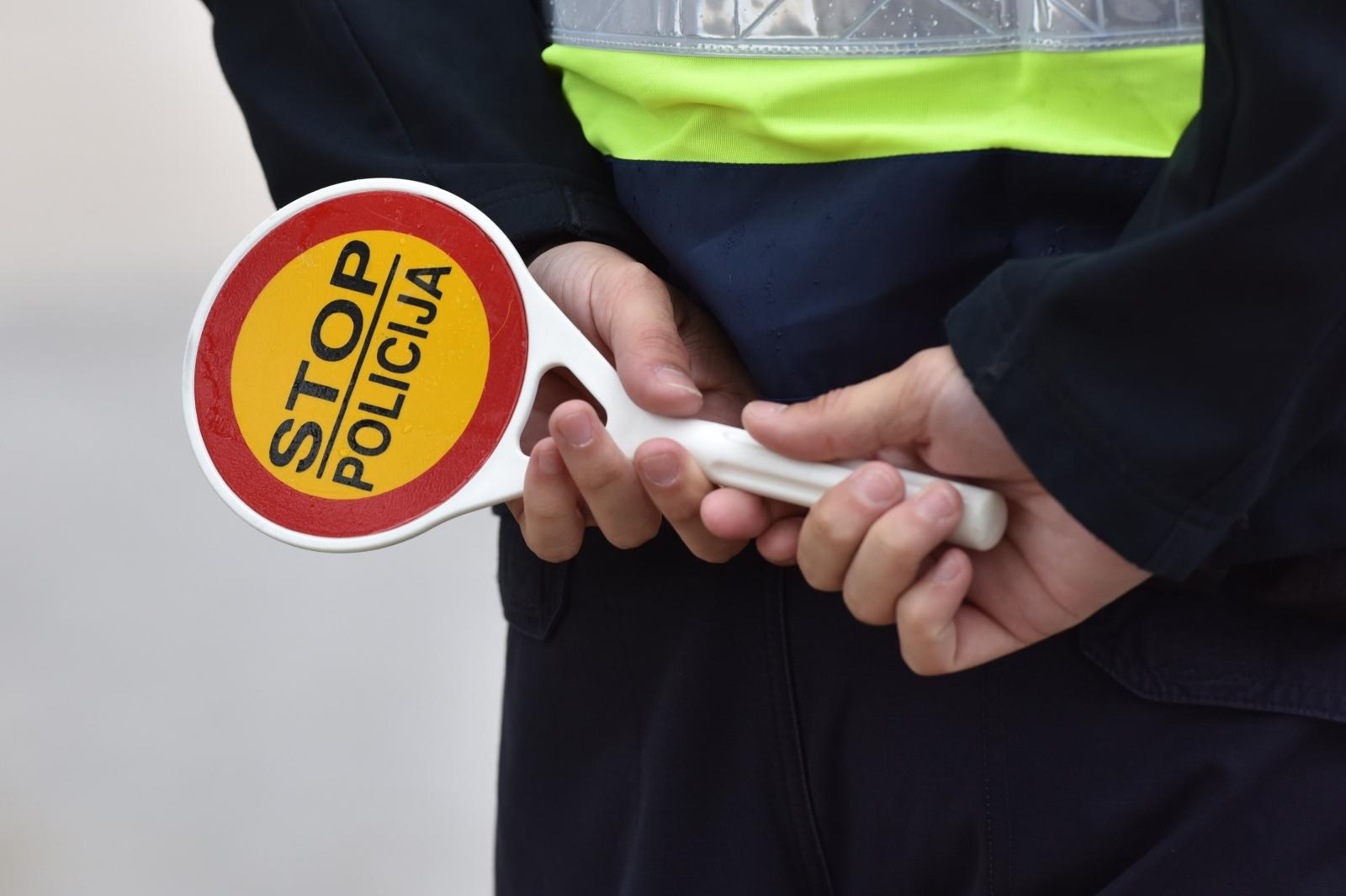 Prijavljen prometni policajac koji je tražio i primao mito