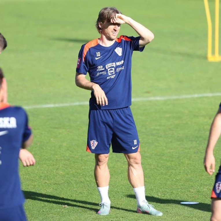 Di Marzio u ponoć pisao o Modriću. Promijenio se plan, ne potpisuje ni danas za Milan