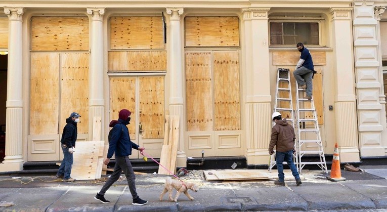 Strah od nemira: U New Yorku zaštićene zgrade, na Beverly Hillsu ispražnjeni izlozi