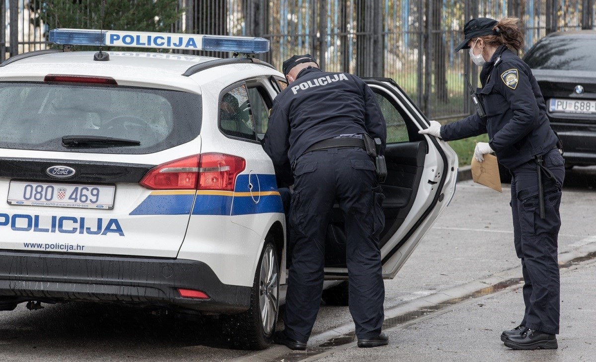 Policija se oglasila o velikoj krađi u Puli, među lopovima i tri talijanska policajca