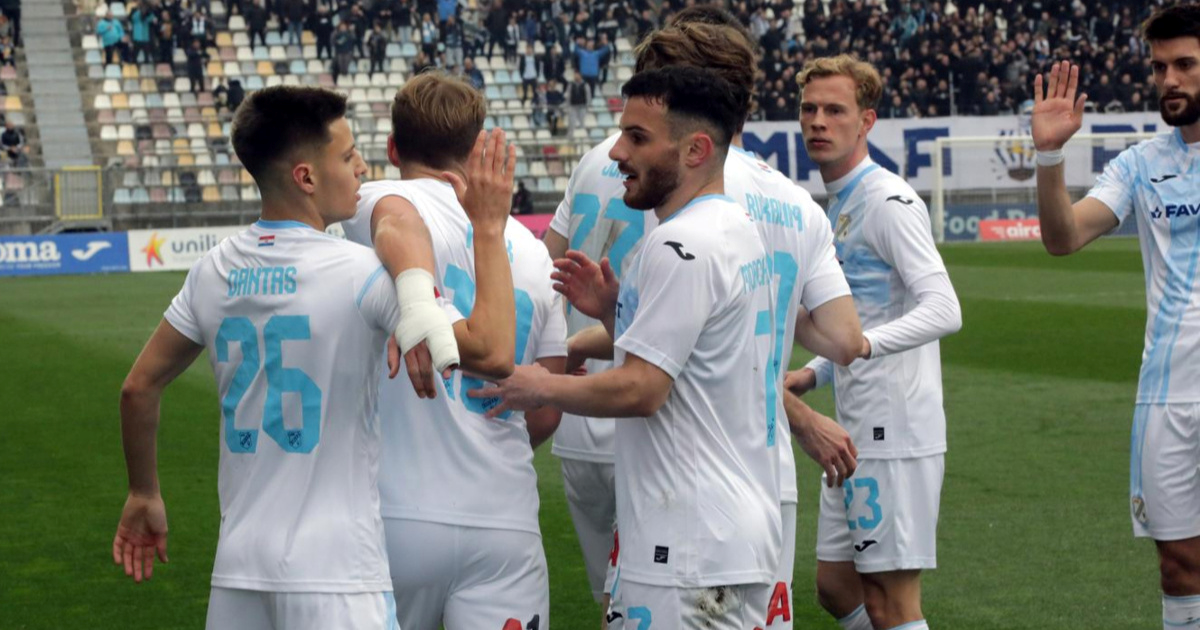 UŽIVO Rijeka vodi protiv Lokomotive nakon sporne sudačke odluke