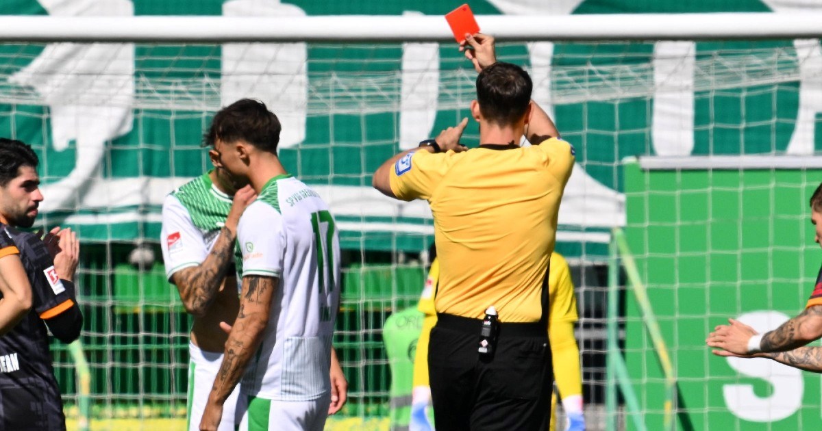 Pogledajte jedan od najbržih crvenih kartona ikad