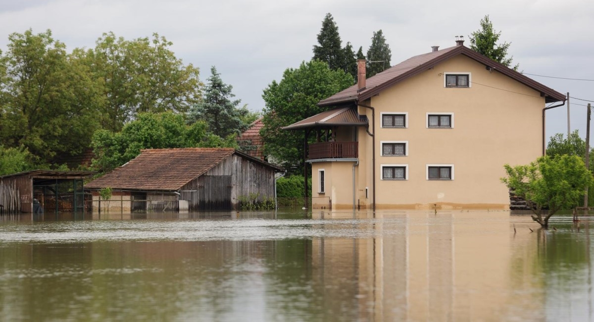 U Karlovcu izvanredno stanje samo za Koranu, ne i za Kupu. Kuće i dalje poplavljene
