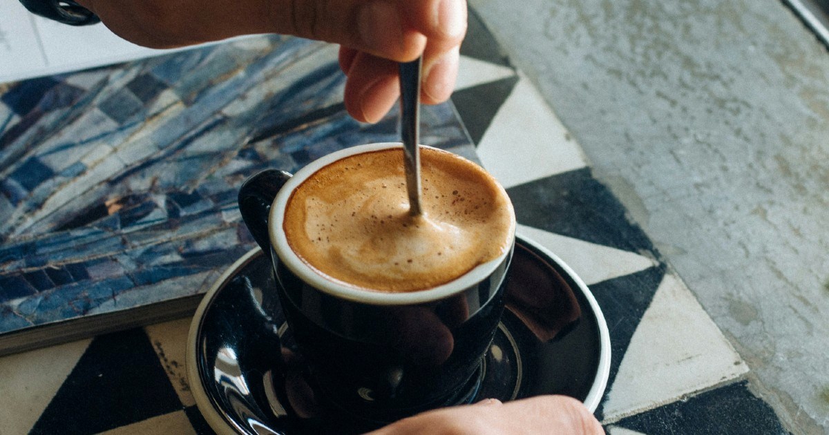 Najbolje doba dana za ispijanje kave koje pomaže kod pražnjenja crijeva