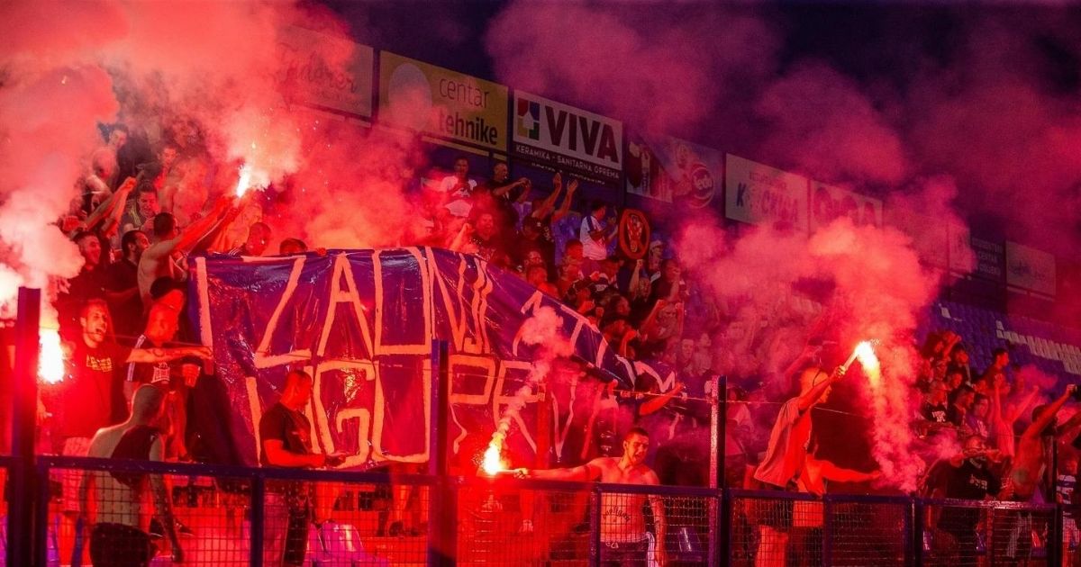 VIDEO Kohorta spektakularno ispratila igrače Osijeka u povijesnu utakmicu