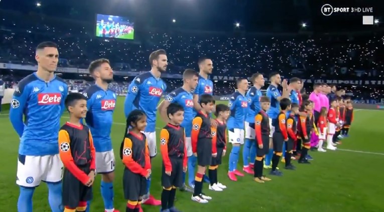 VIDEO Trenutak kad cijeli San Paolo zagrmi na himnu Lige prvaka
