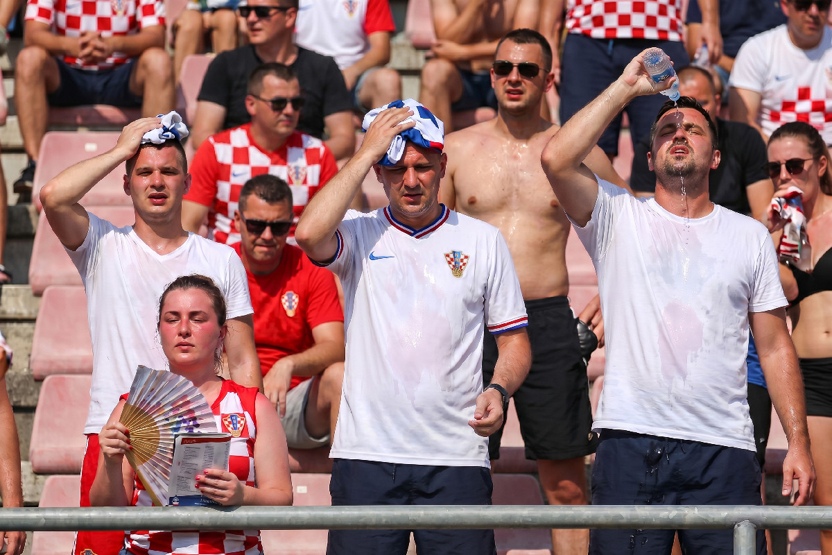 FIFA zabranila boce s vodom na SP-u, navijači i stručnjaci ogorčeni