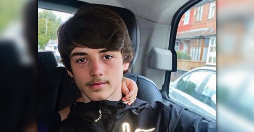 Tinejdžera na biciklu u Manchesteru lovila policija. Zaletio se u hitnu pomoć i umro