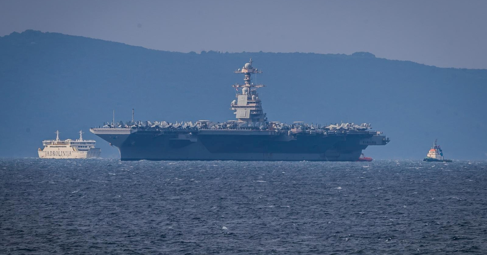 Najveći ratni brod ikad sagrađen stigao u Split, pogledajte fotografije