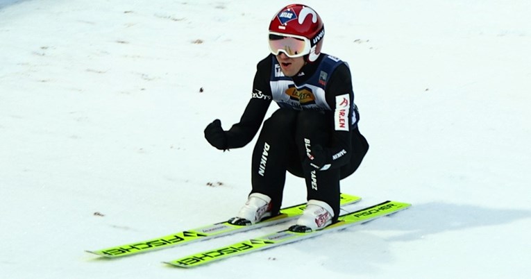 Turneja Četiri skakaonice bez trostrukog pobjednika Stocha