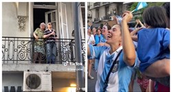 Dirljiv trenutak s dočeka u Argentini, navijači slijepom starcu pjevali pod prozorom