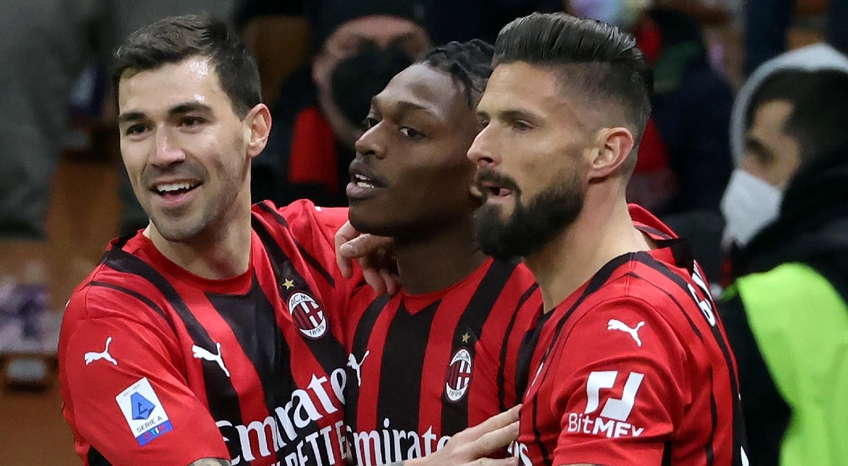 VIDEO Giroud srušio Napoli. Milan preuzeo vrh