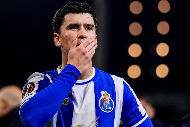 Hajduk je za njega dobio 4.5 milijuna eura. Zakucan je za klupu, svi su ga zaboravili